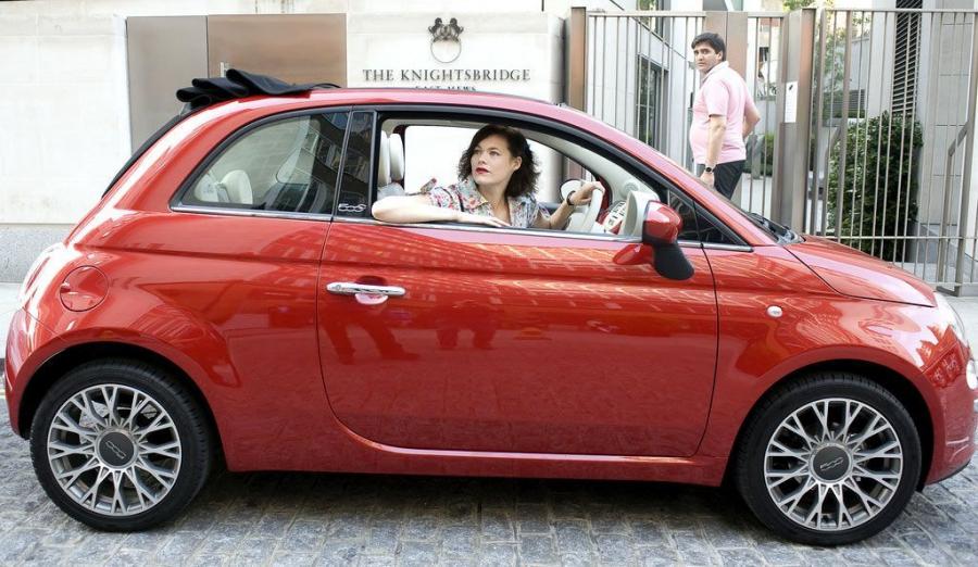  Fiat 500C UK Launch 2009 года  (фото 7 из 16)